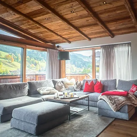 Vakantiehuis Casa Belluno - By Nest Cortina d'Ampezzo